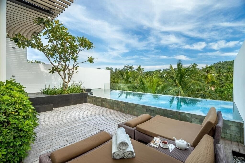 Картинка Twinpalms Phuket Penthouses & Duplex Pool Suites 5*
