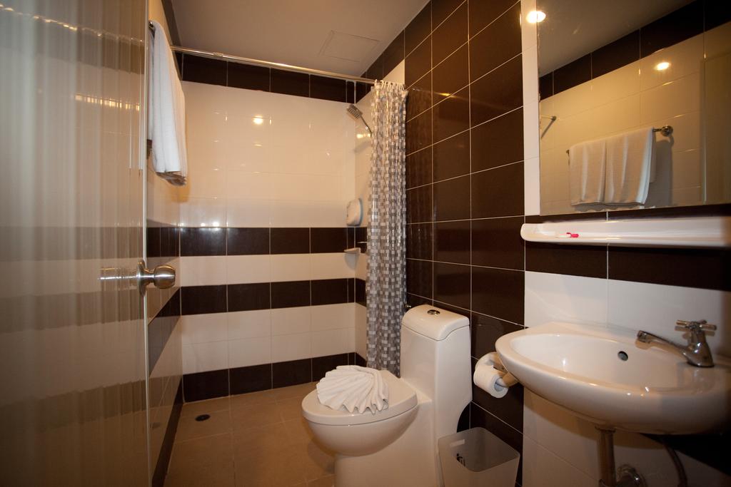 Фото Studio Patong By Icheck Inn 3*