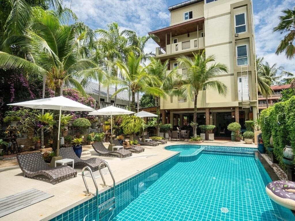 Отель Baan Sailom Hotel Phuket 3*