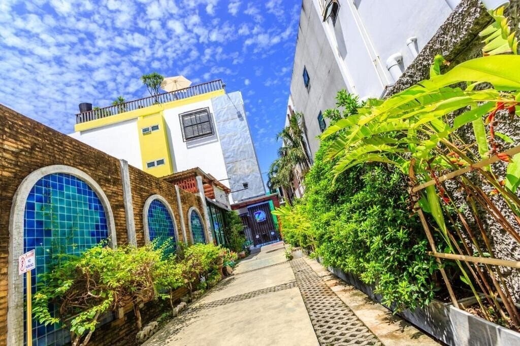 Фотография 7q Patong Beach Hotel 3*