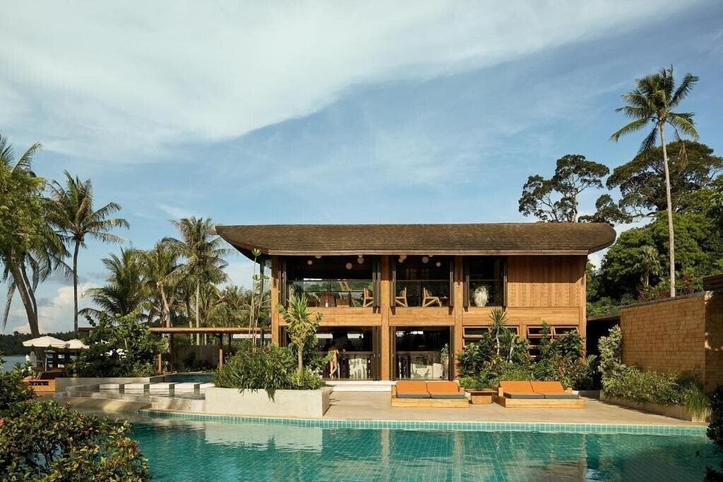 Фото Barcelo Coconut Island (ex. The Village Coconut Island) 5*