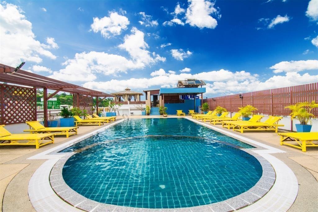 Отель YK Patong Resort 3*