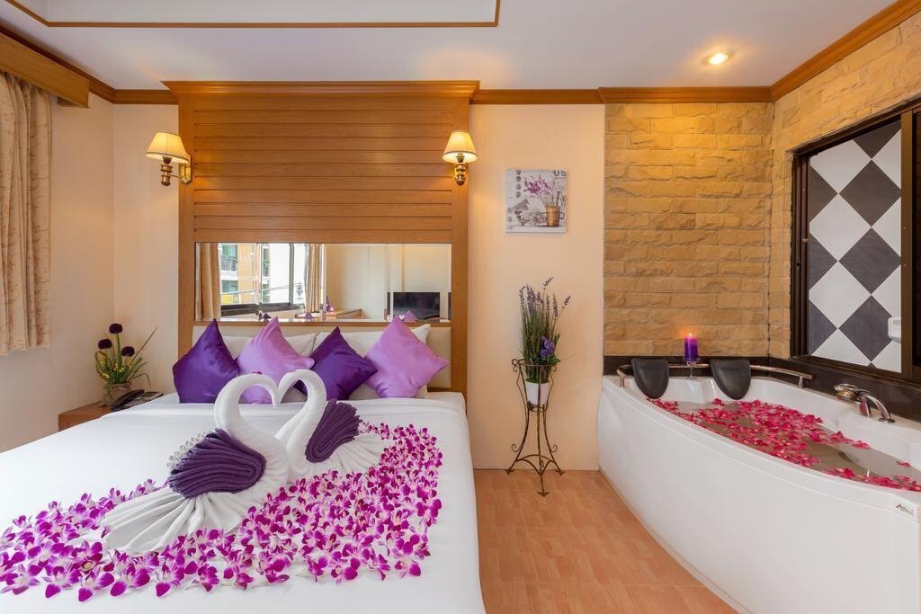 Фотография Bangkok Residence (ex. Bangkok Residence Patong) 3*