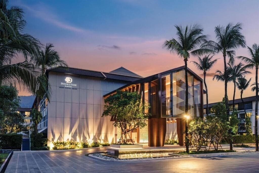 Фотография Doubletree By Hilton Phuket Banthai Resort 4*
