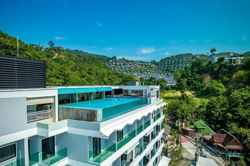 Фото Triple L Hotel Patong Beach 4*