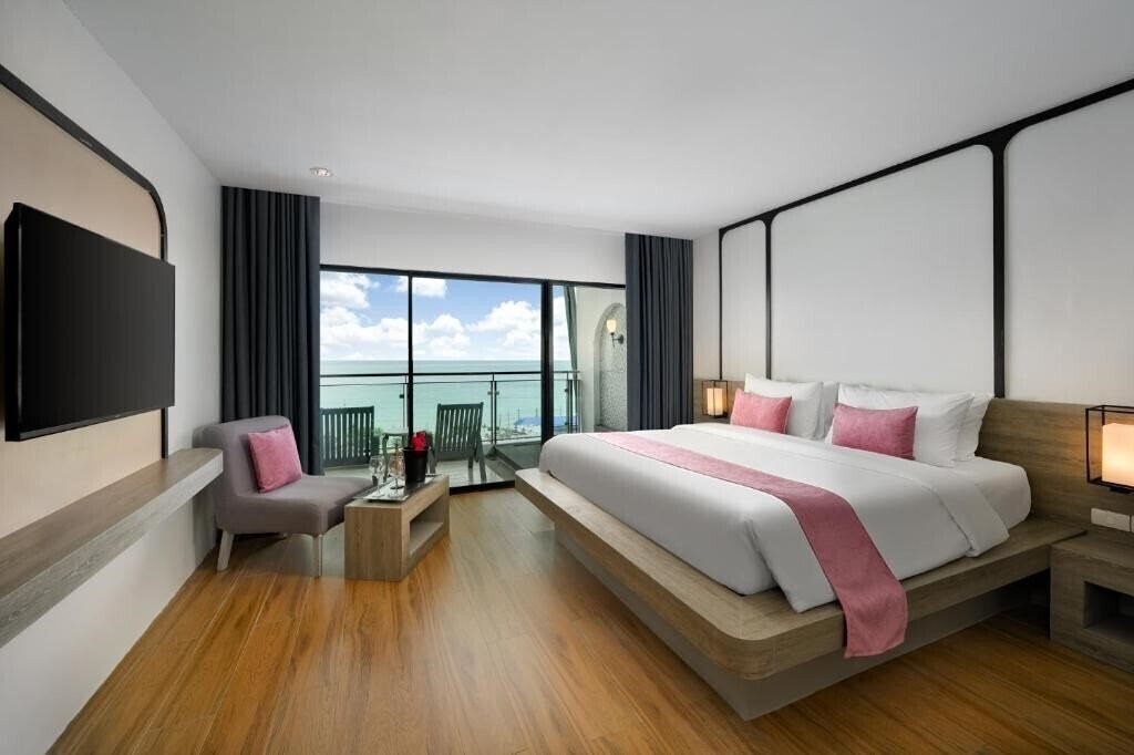 Фотография Andamantra Resort & Villa Phuket 4*
