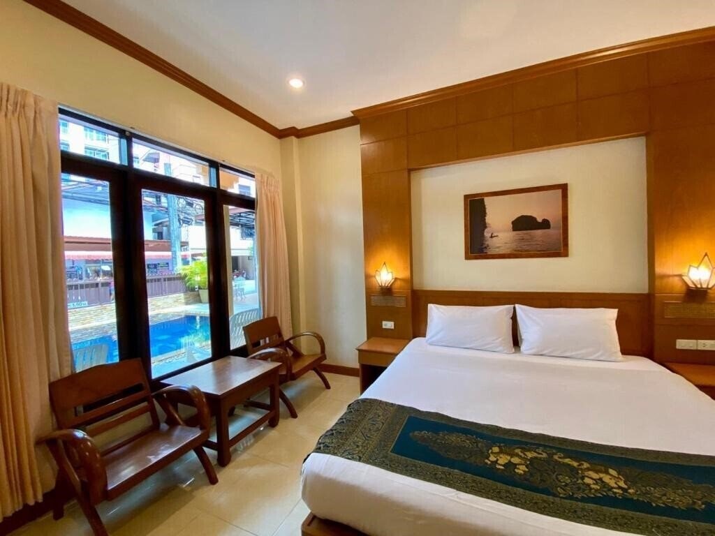 Отель Baan Sudarat 2*