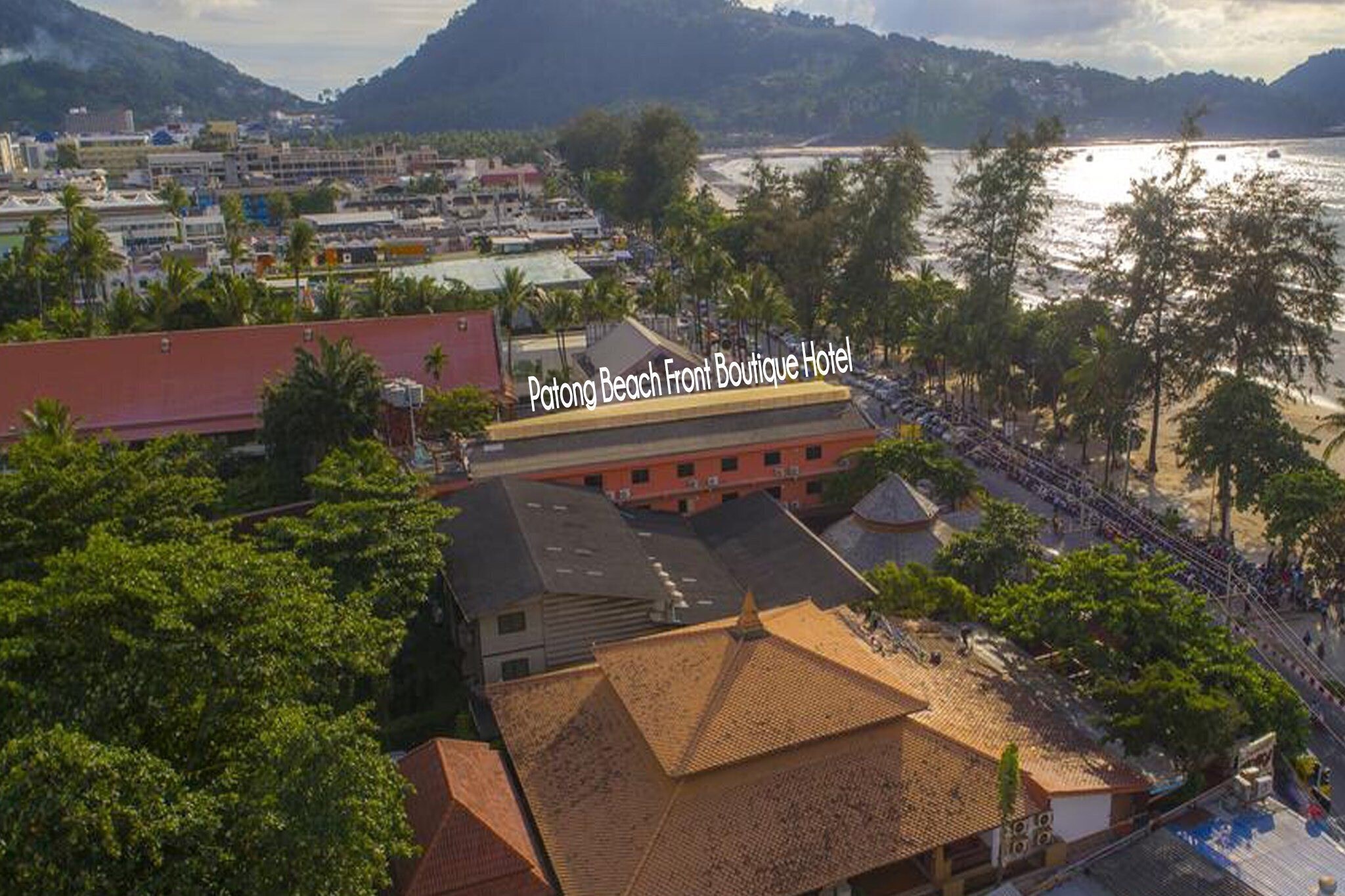 Фото Patong Beachfront Boutique Hotel 3*