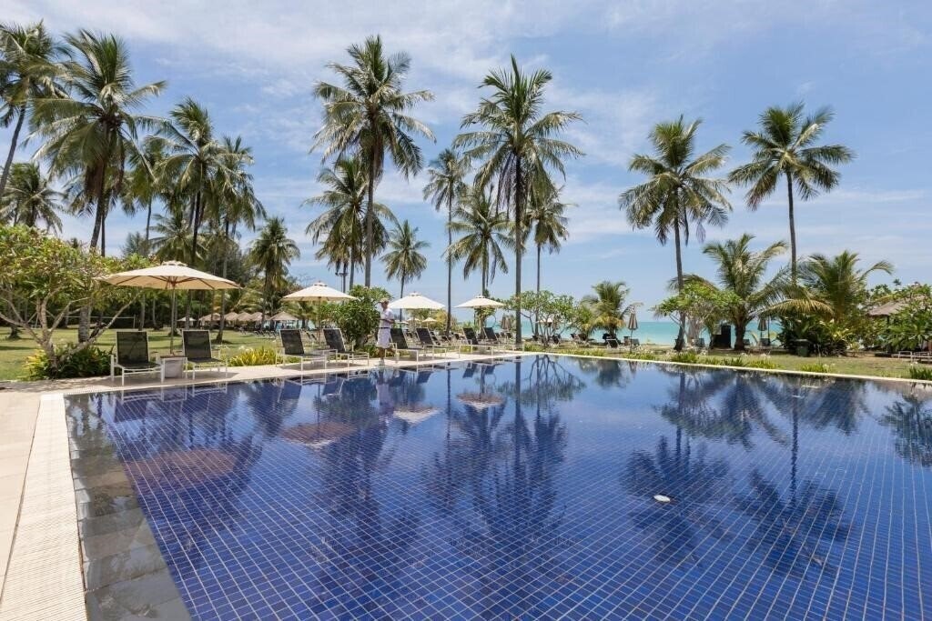 Фото Kantary Beach Villas And Suites 4*