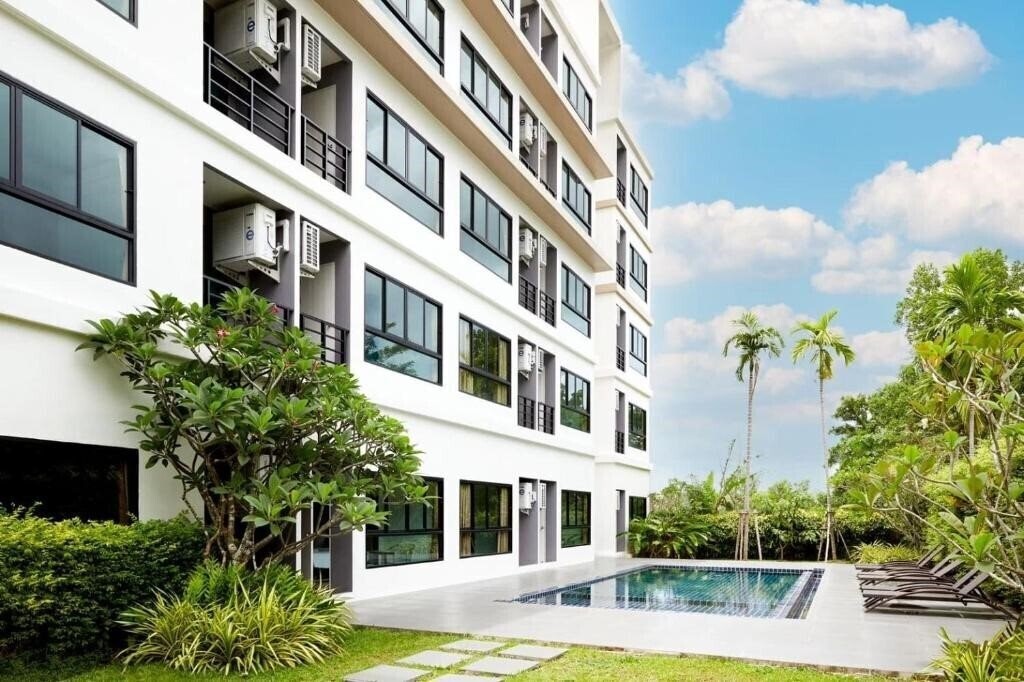 Фото S4 Naiyang Beach Phuket 4*