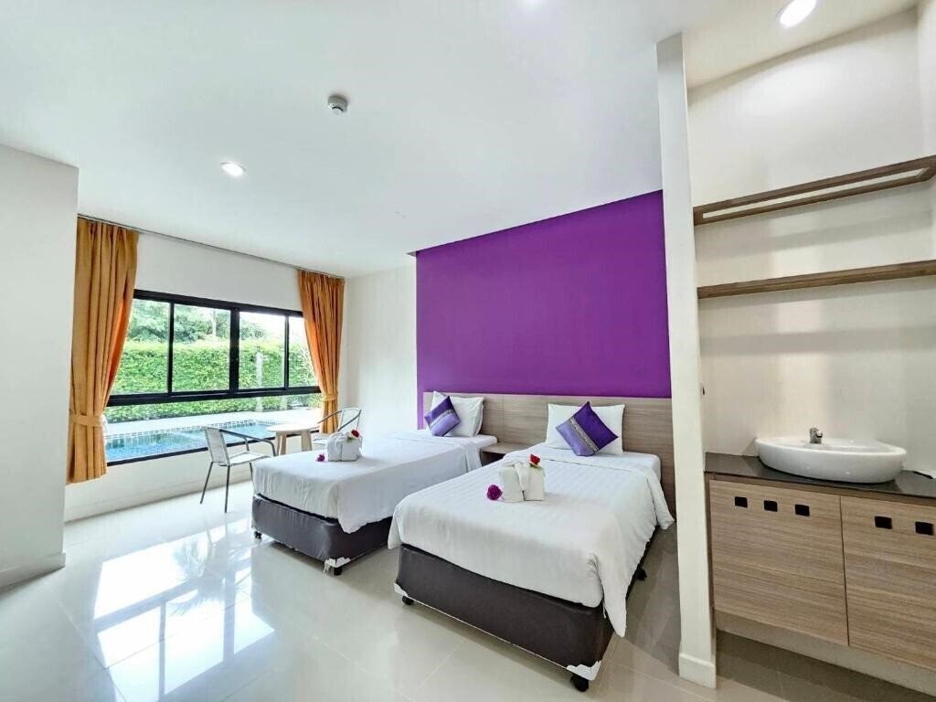 Картинка S4 Naiyang Beach Phuket 4*
