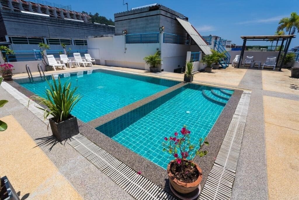 Отель Star House Patong 3*