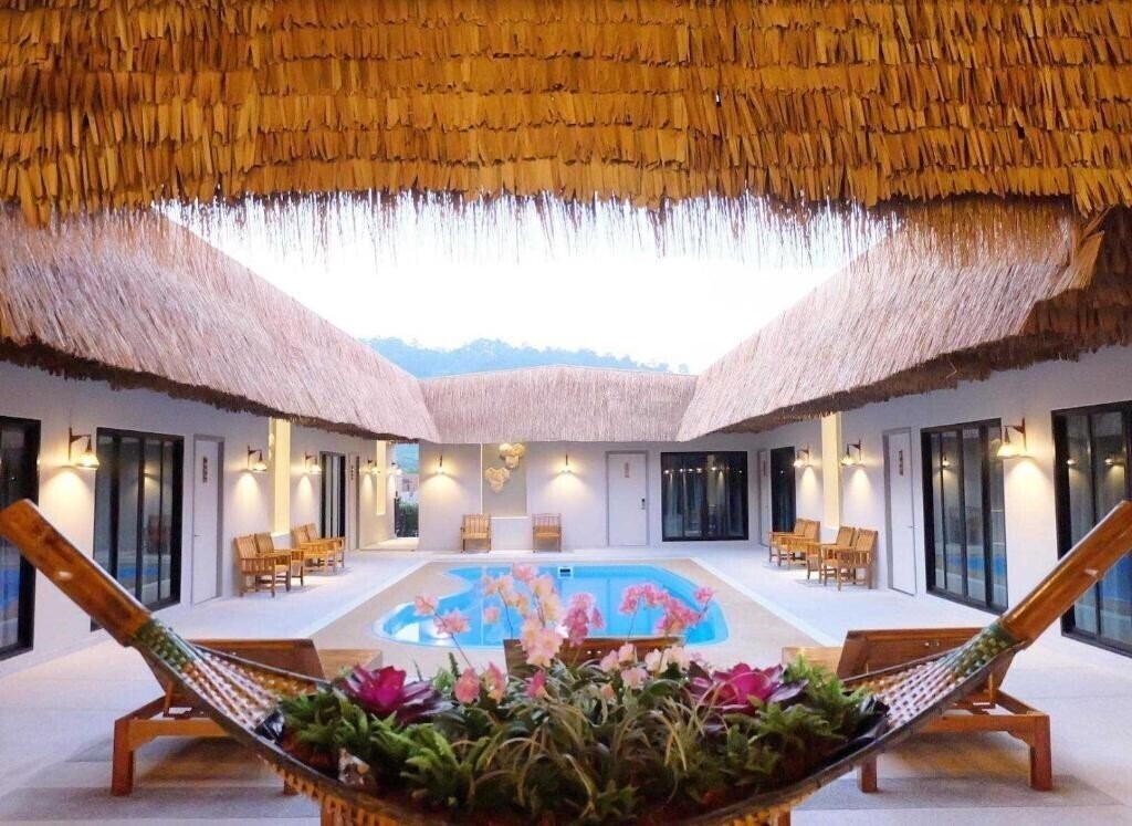 Изображение Ozone Villa Phuket 5*