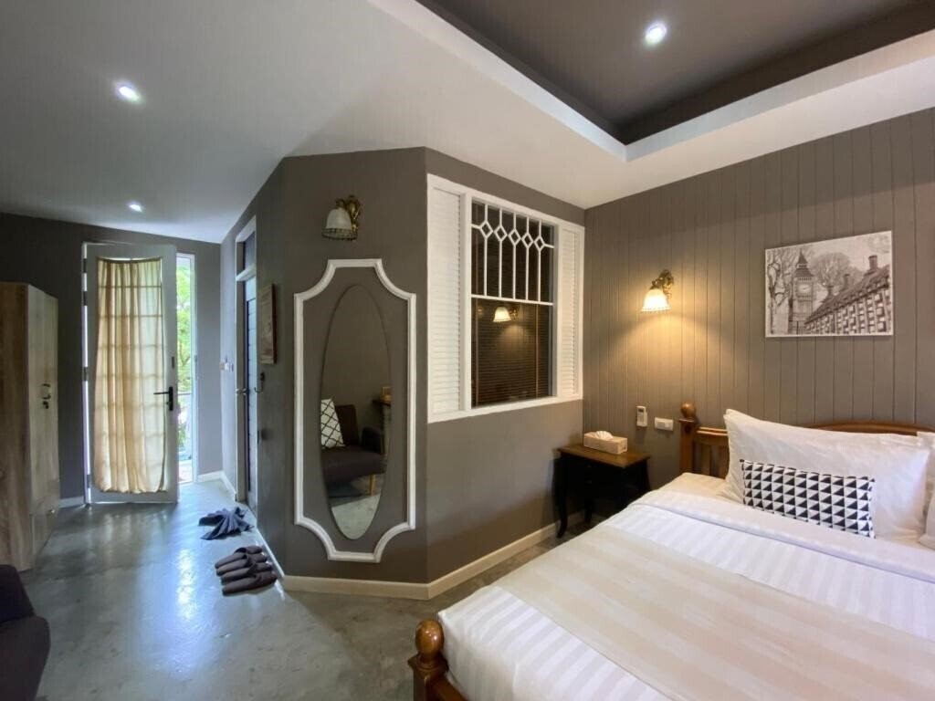 Фото The Perennial Resort 3*