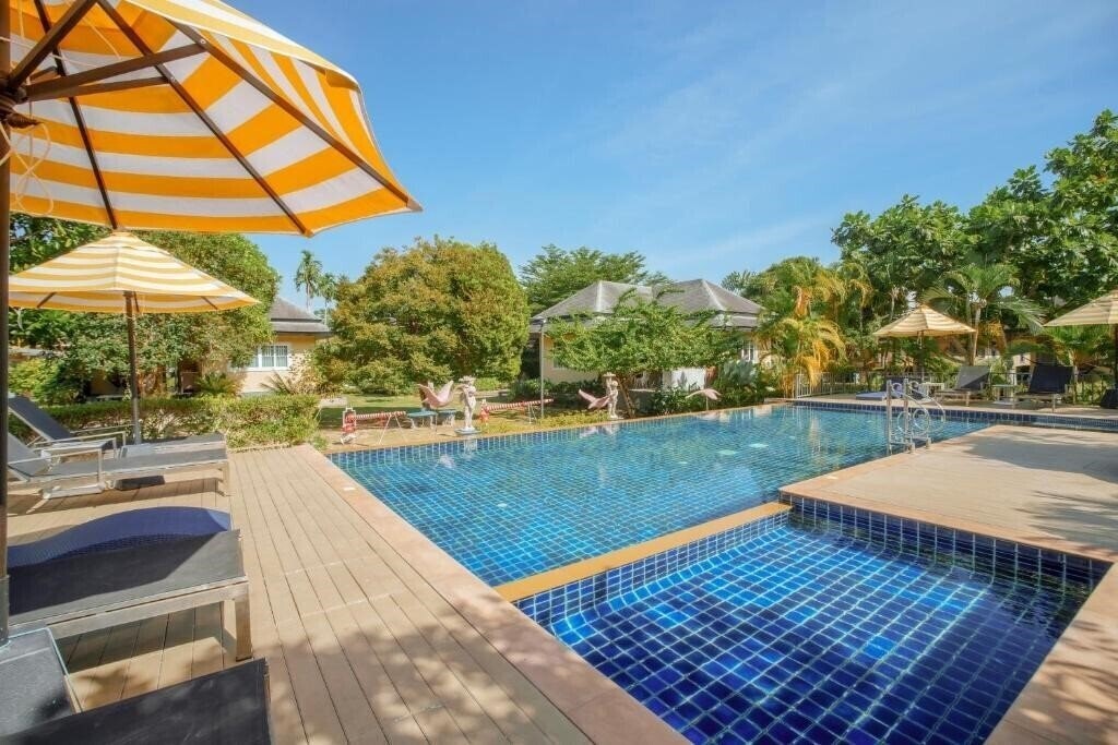 Картинка The Perennial Resort 3*