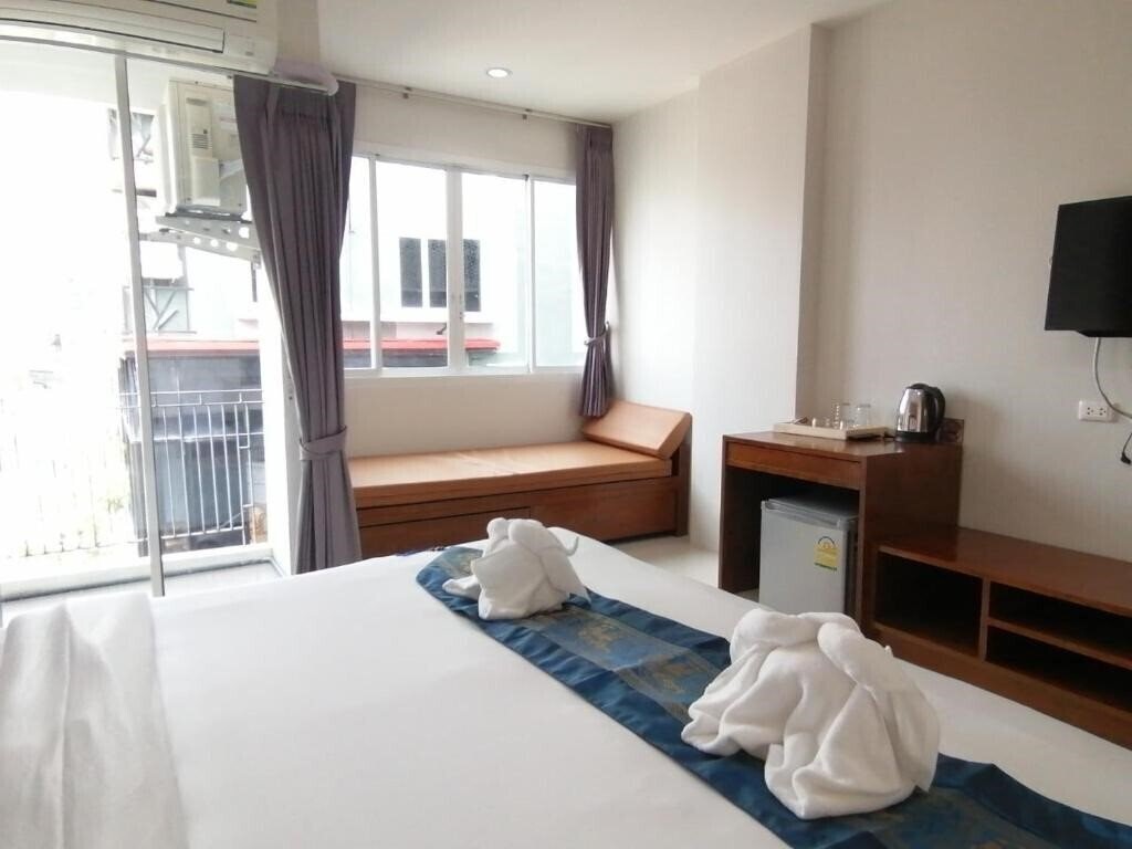 Фото Nj Patong Hotel 3*