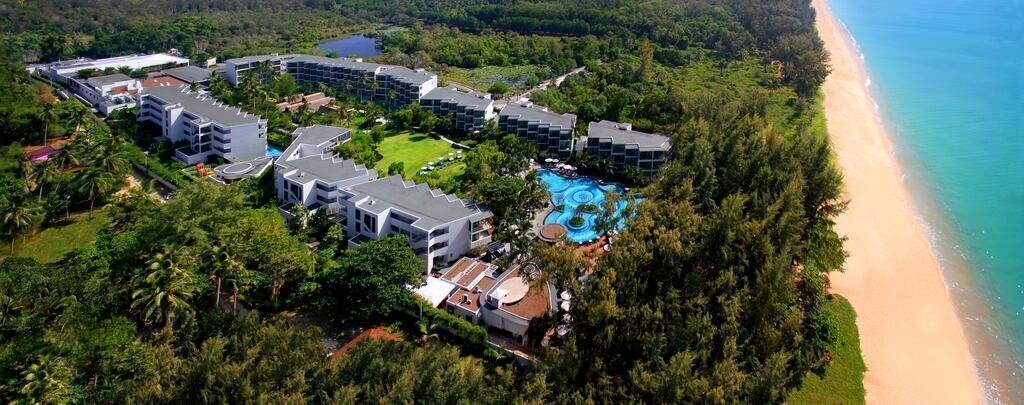 Фото Le Meridien Phuket Mai Khao Beach Resort (ex. Holiday Inn Resort Phuket Mai Khao Beach) 4*