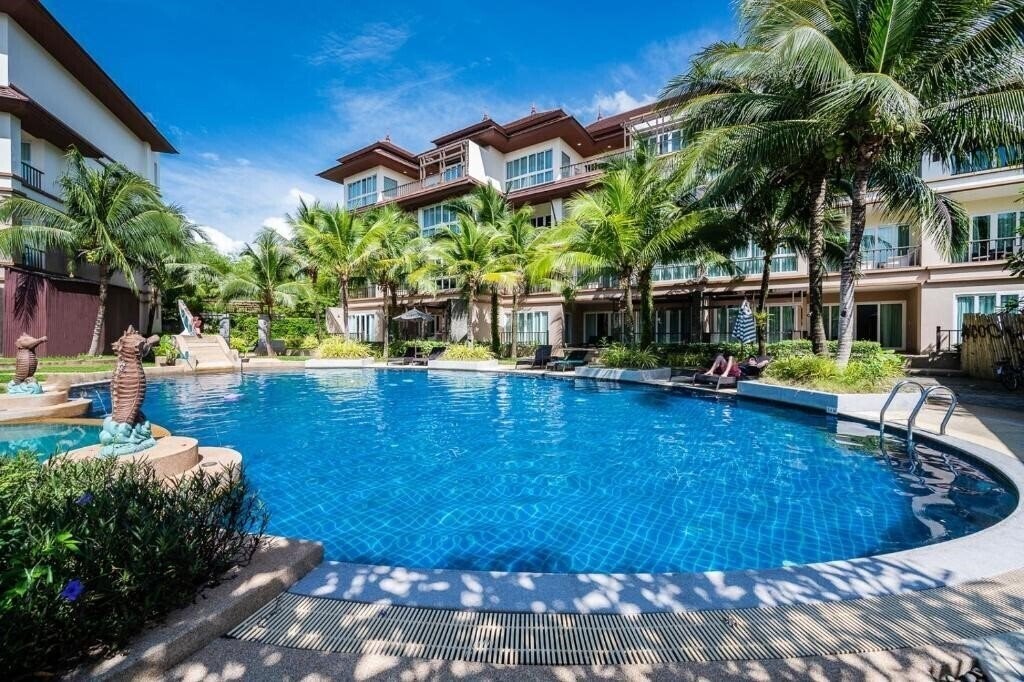 Отель Hotel Coco Phuket Bangtao 4*