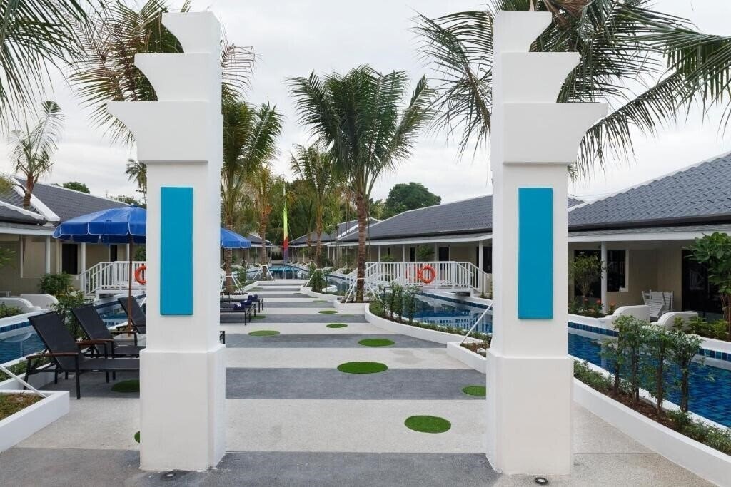 Отель Tuana Hotels Brook Resort & Villas. 4*