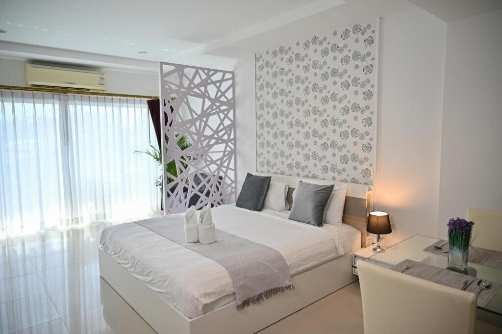 Отель Sivana Place By Zuzu 3*