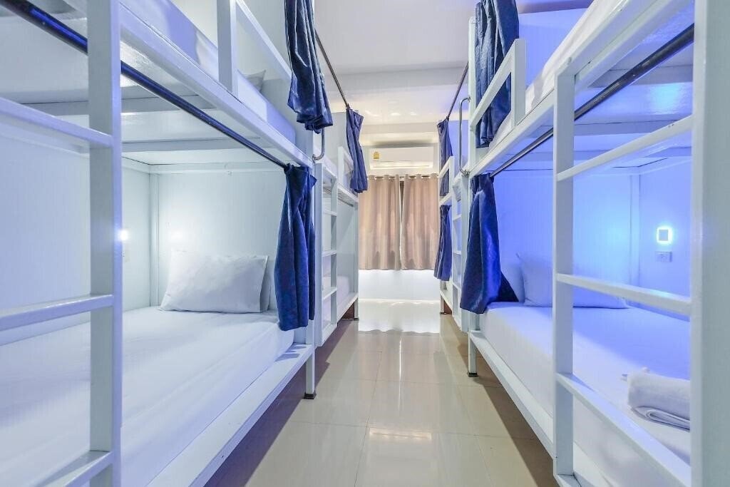 Картинка The Little Nest Phuket Hotel 1*