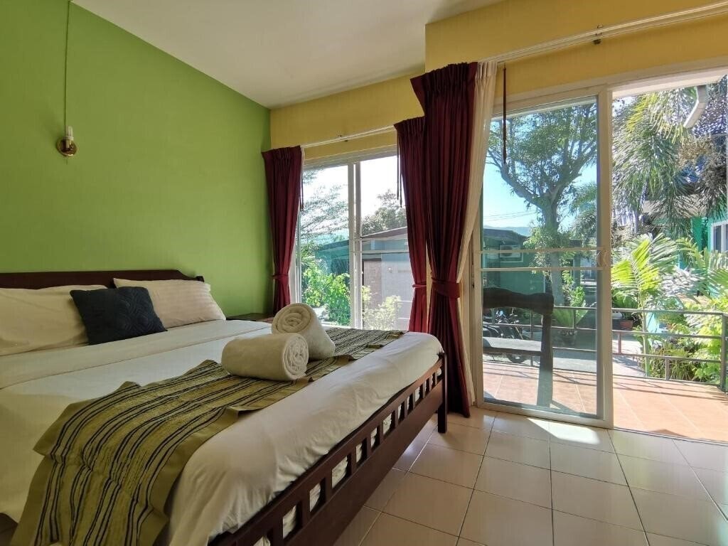 Отель Serene Villa Phuket By Zuzu 2*