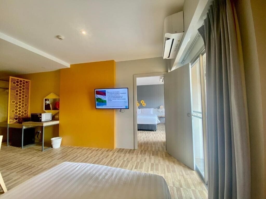 Фото Beehive Boutique Hotel 5*