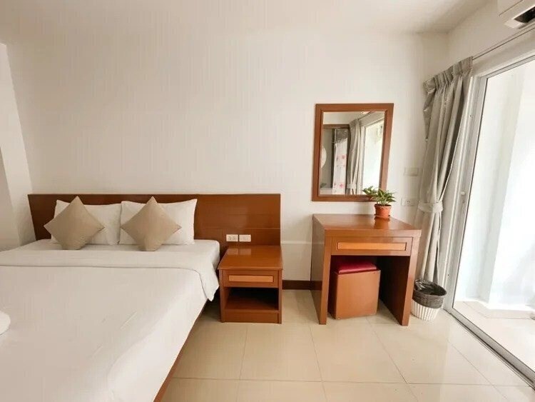 Отель Azizi Boutique Hotel by Recall Hotels 3*