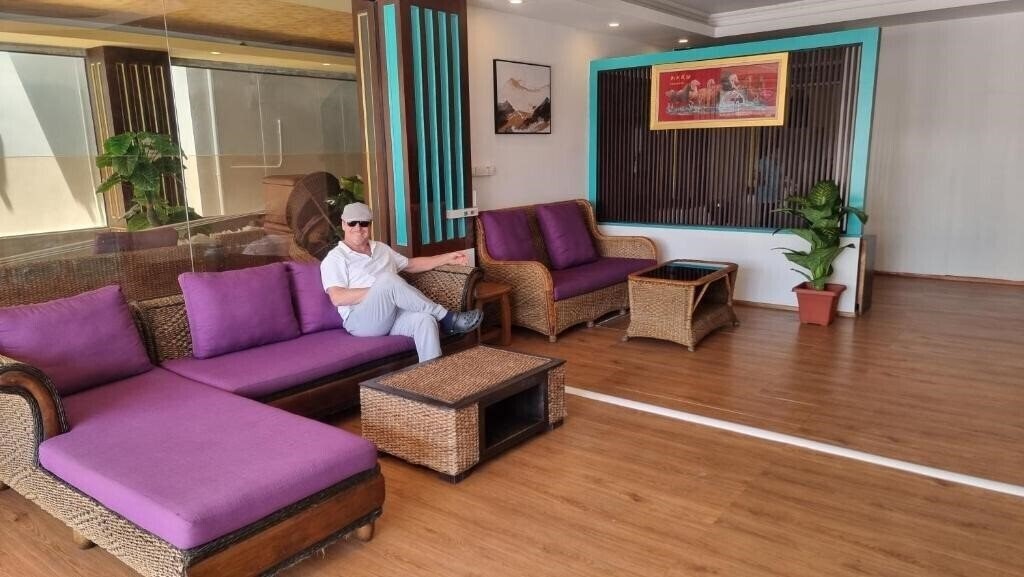 Картинка Sereneburi Patong Hotel 3*