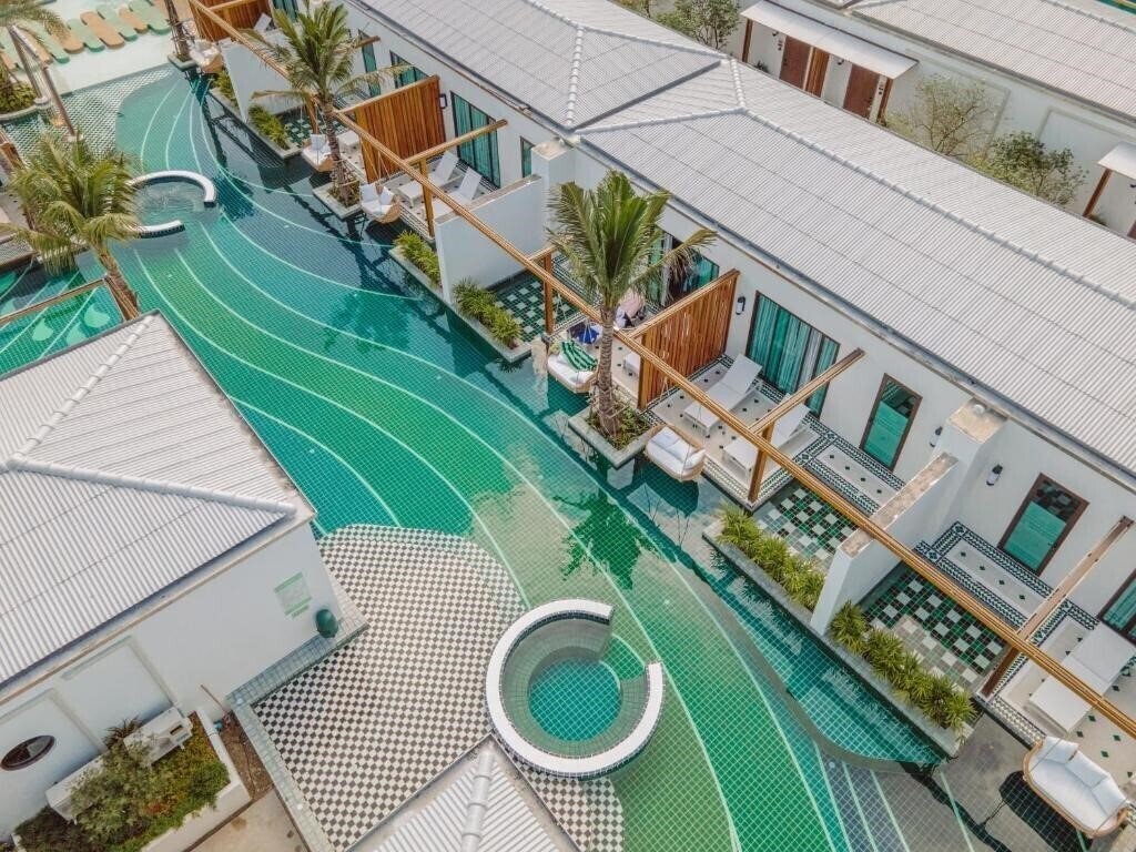 Фото Sugar Marina Resort Lagoon Villas Naiyangbeach 4*