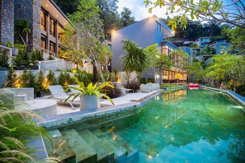 Отель The Woods Natural Park Resort 4*