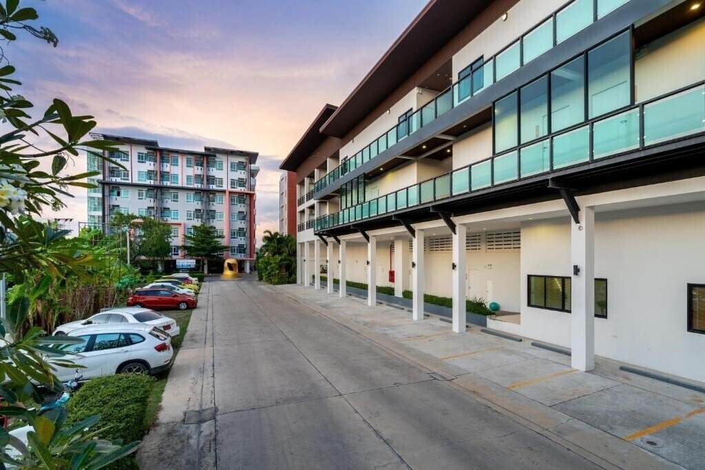 Изображение The Thames Pool Access Resort 4*