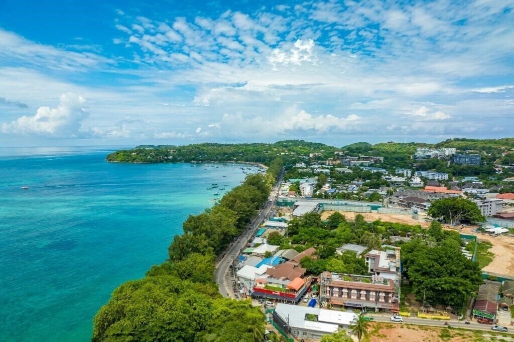 Изображение Phuket Meet Holiday Hotel 4*