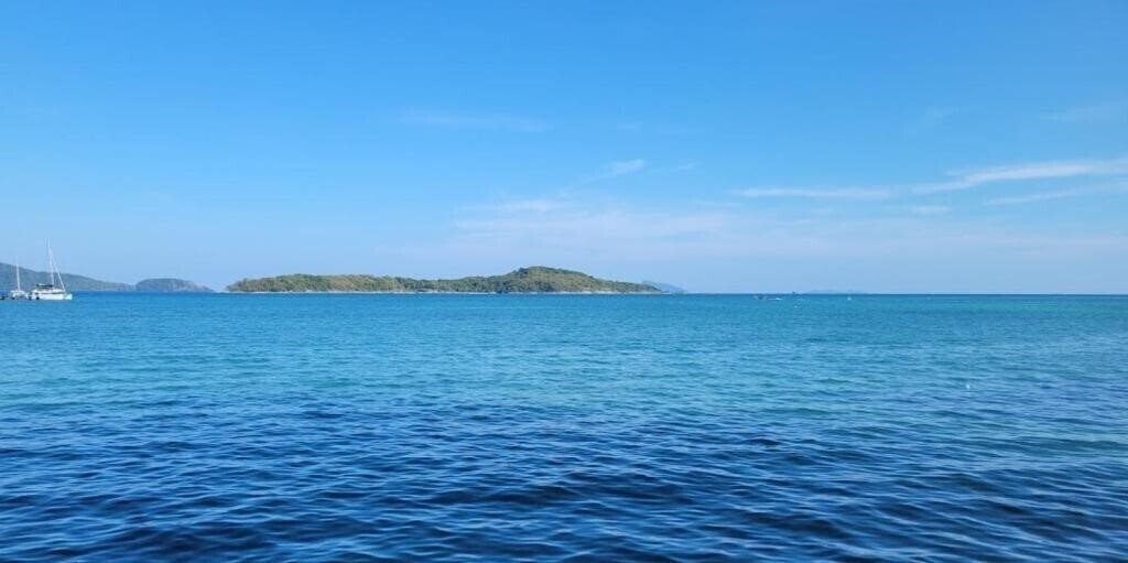 Картинка Phuket Meet Holiday Hotel 4*