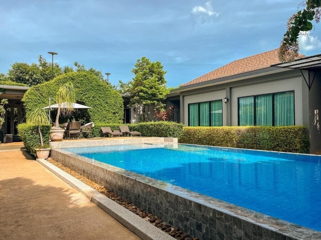 Изображение Baan Mee Phuket 3*