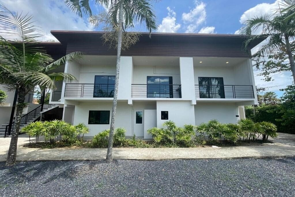 Картинка Alisse Stay Phuket Layan 3*