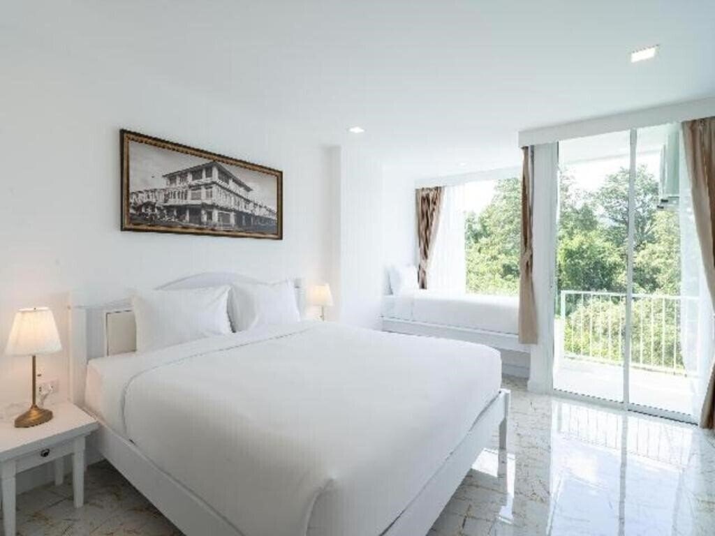 Фото B2 Phuket Premier Hotel 4*