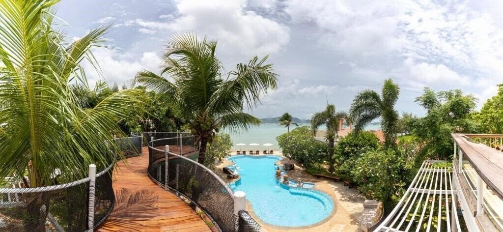 Отель Aochalong Villa Resort And SPA 3*