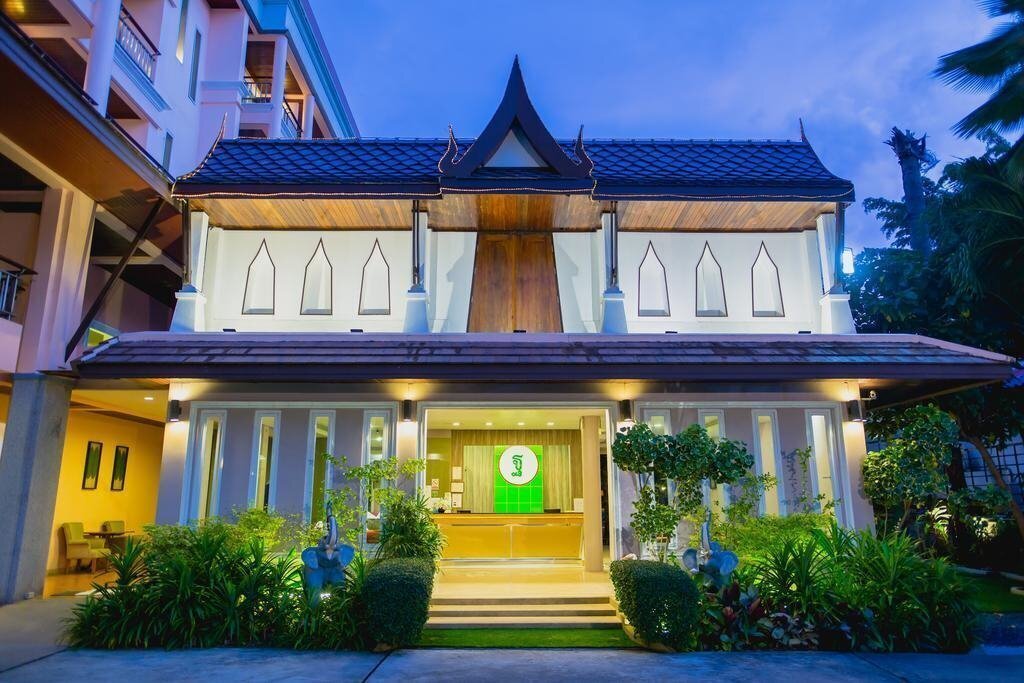 Изображение Thanthip Beach Resort 3*