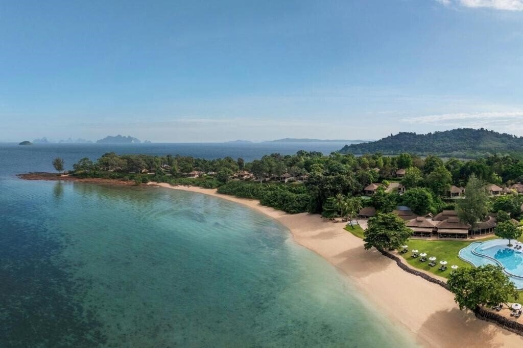 Отель The Naka Island A Luxury Collection Resort & SPA 5*
