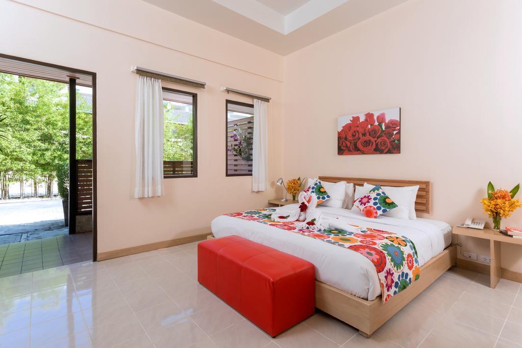 Фото Eazy Resort 3*