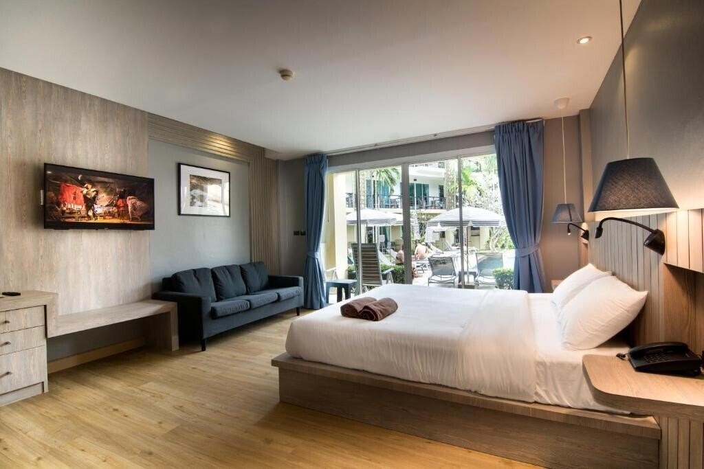 Фото Baan Karon Resort 3*