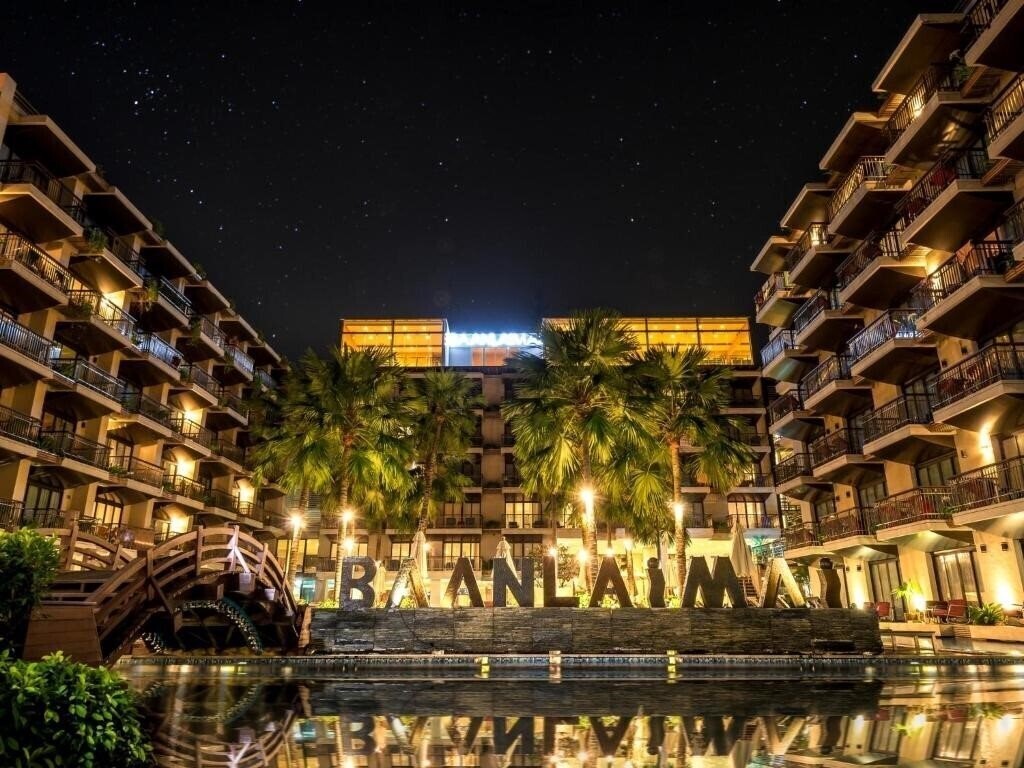 Картинка Baan Laimai Beach Resort 3*