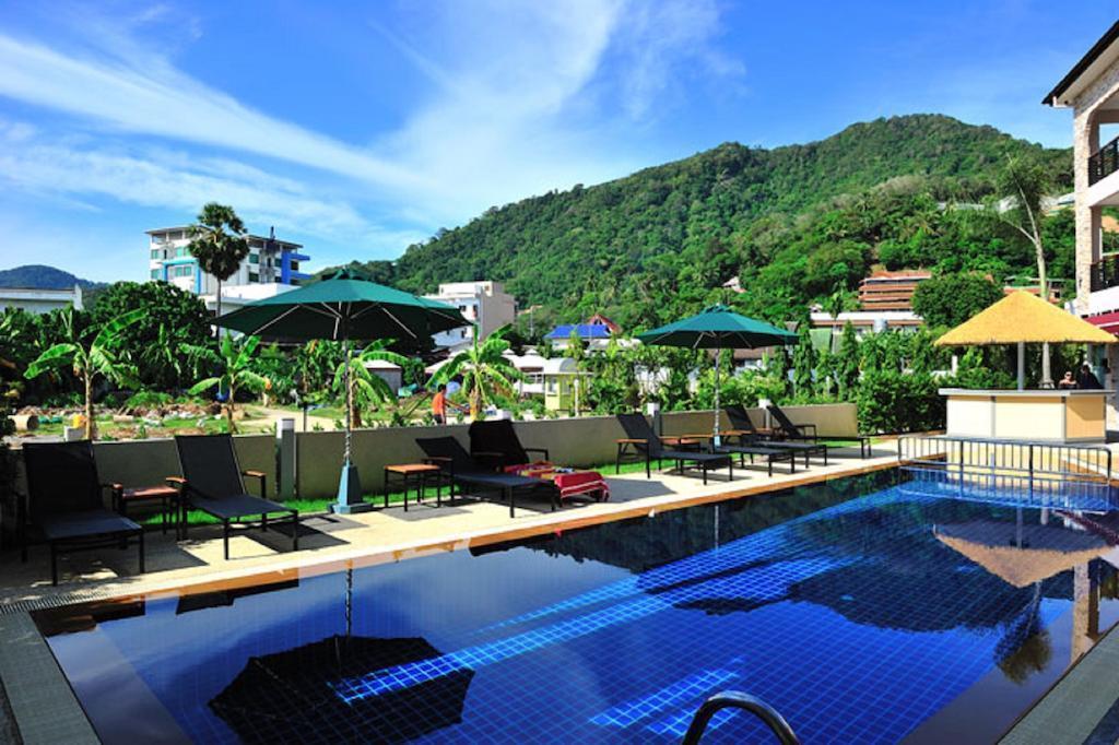 Отель Kata Blue Sea Resort 3*