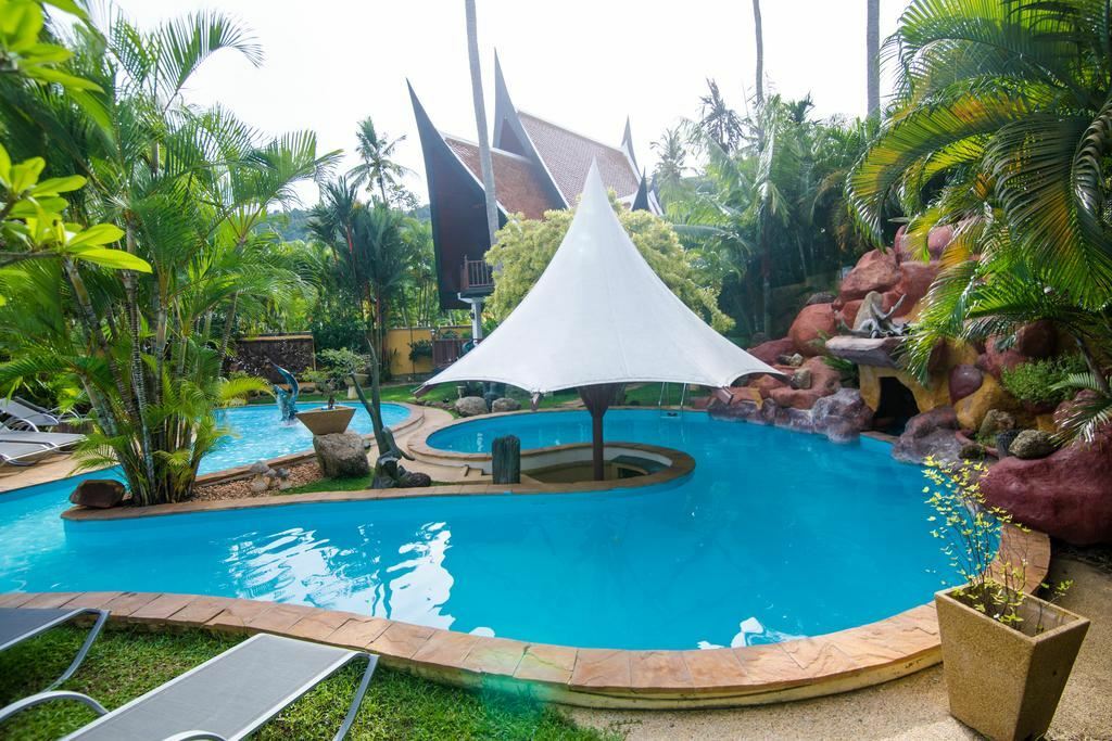 Отель Coco Palace Resort 4*