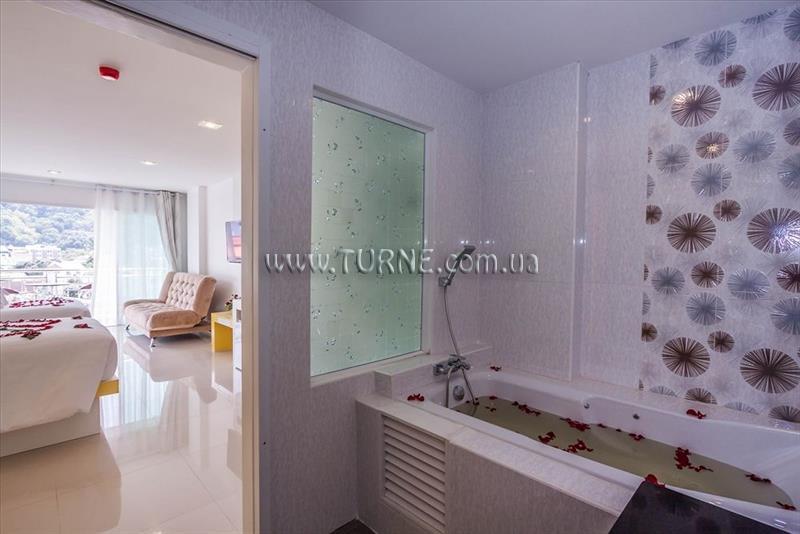 Фотография Patong Holiday 3*