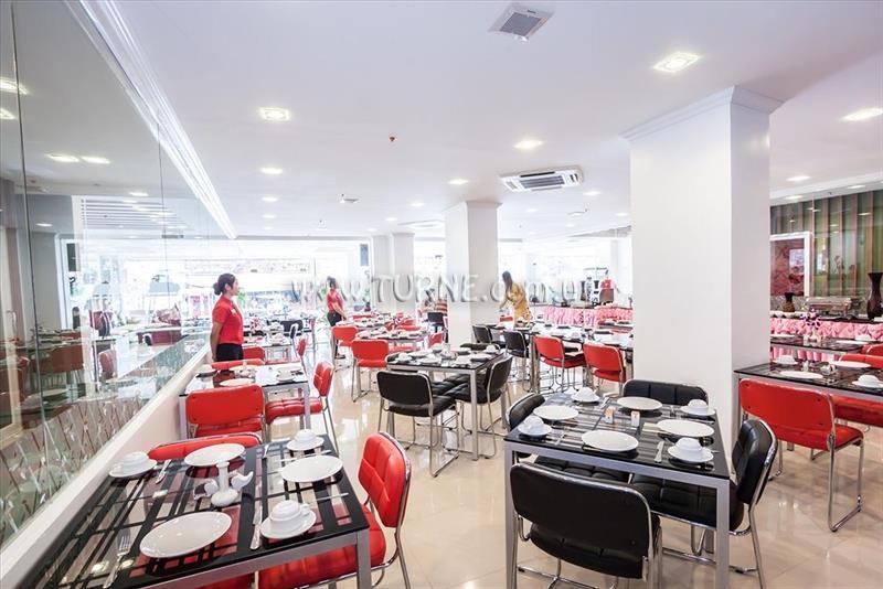 Отель Patong Holiday 3*