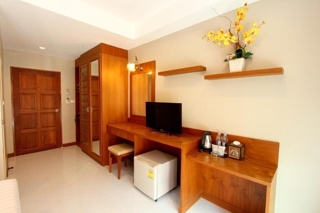 Картинка Good Nice Hotel Patong 2*
