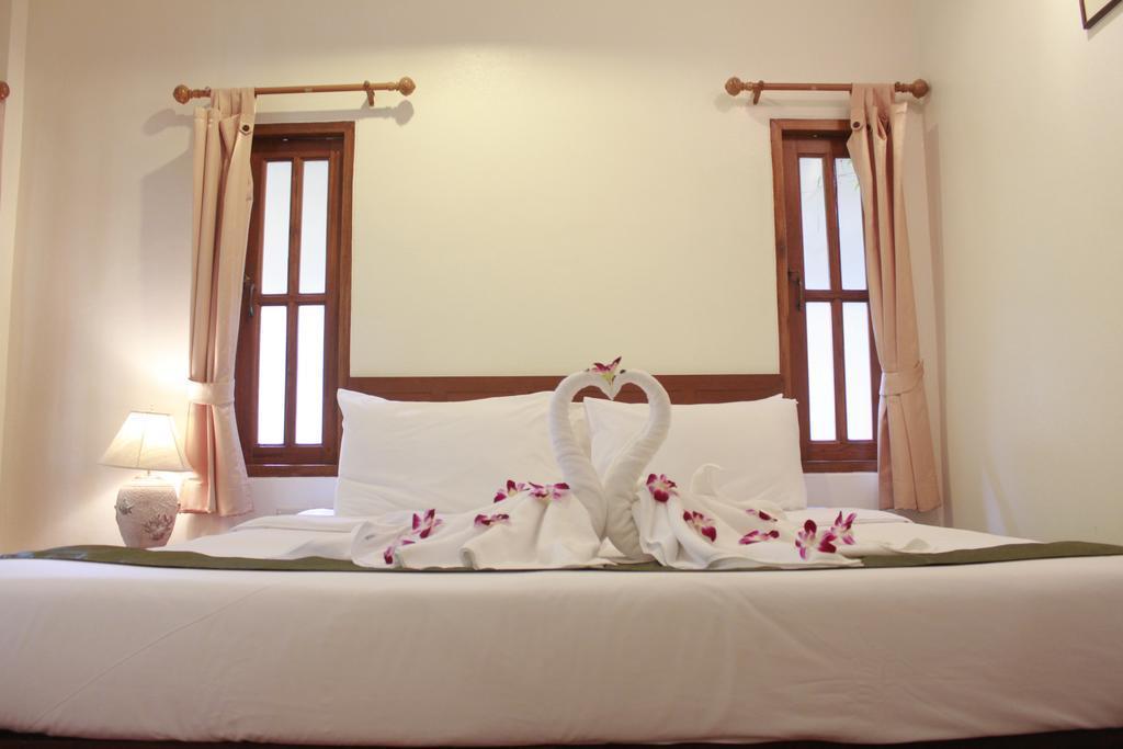 Картинка Bangtao Village Resort 3*