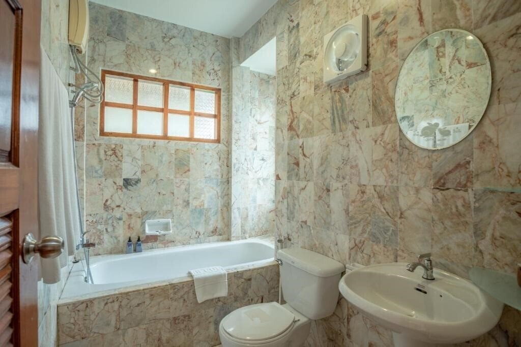Фотография Bangtao Village Resort 3*